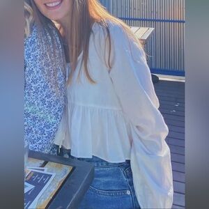 Forever 21 white cropped Blouse